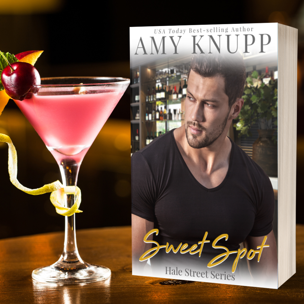 Cinnamon Roll Heroes Bundle (paperback)